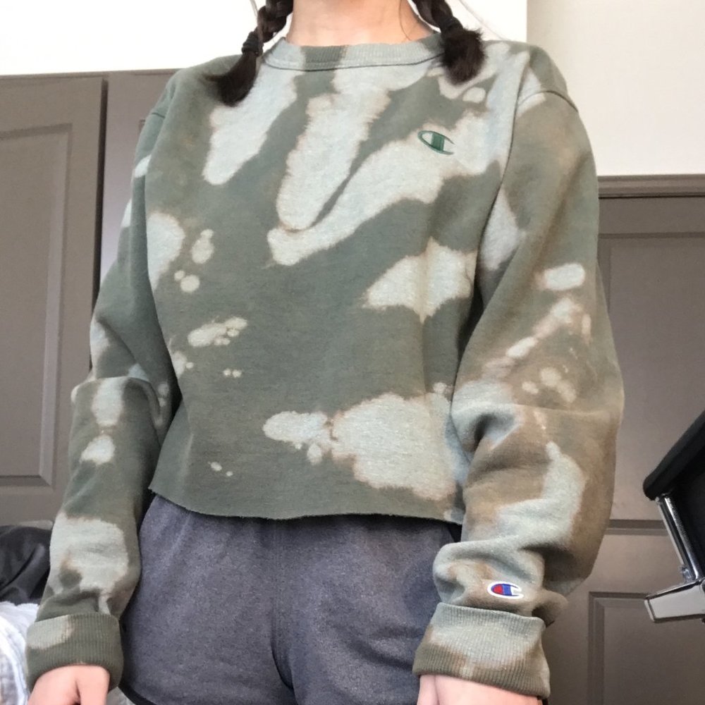 Tie Dye Champion Cropped Sweatshirt